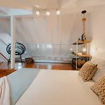 Historic Castle Mezzanine Steps From The Entrance By Nestatlisbon Apartamento *